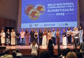 Município conquista Selo Prata do Compromisso Nacional Criança Alfabetizada em 2026