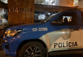 Homem é encontrado morto após PM ser acionada por descumprimento de medida protetiva; família suspeita de envenenamento