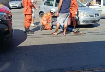 Colisão deixa motociclista por aplicativo ferido em Campos 