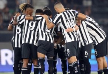Botafogo recebe o Athletico-PR nesta segunda pelo Brasileirão 