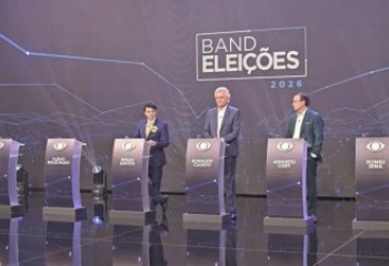 Ausência de líderes das pesquisas marca debate presidencial na Band