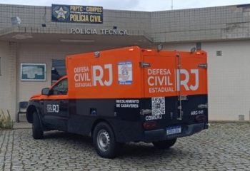 Mulher de 24 anos morre após perder controle de moto e bater em cerca