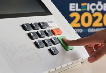 TSE aprova chapas de Lula, Flávio e outros quatro à Presidência; 7 registros seguem sob análise