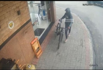 Suspeito é preso após furto de bicicleta em frente à academia na Pelinca
