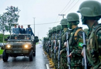 Desfile de 7 de Setembro reúne autoridades, escolas e forças de segurança no Cepop em Campos