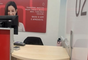 Procon Campos autua agência bancária no Centro por demora no atendimento