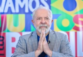 Lula diz a Globo que não irá a último debate do 1º turno; presidente participará de Podcast