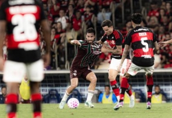 Flamengo vence Fluminense pelo Brasileirão 