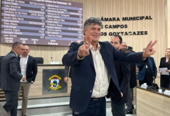 Vereadores elegem Silvinho Martins presidente da Câmara de Campos