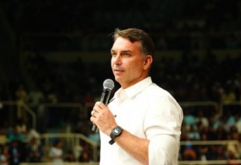 Flávio nega que mudará fim da 6x1: 