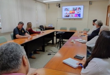Prefeitura e setor produtivo se unem para buscar retomada dos voos comerciais no Bartolomeu Lisandro