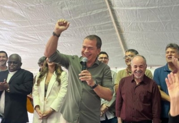 Prefeito anuncia antecipação de pagamento em comemoração à Semana do Servidor