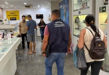 Black Friday: Procon Campos ensina a identificar descontos reais e escapar de golpes