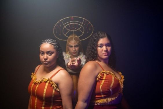 Espetáculo Cinzas estreia versão estendida no Teatro de Bolso, em Campos