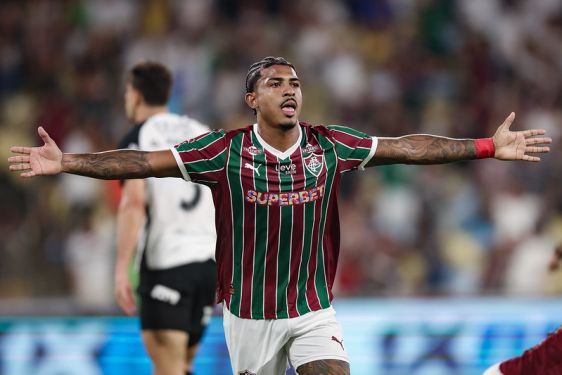Coritiba e Fluminense se enfrentam neste sábado pelo Brasileirão