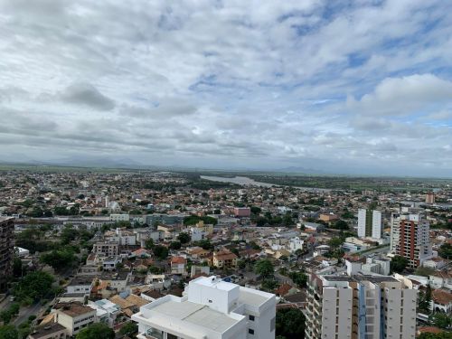 Campos fecha março com saldo positivo na geração de empregos