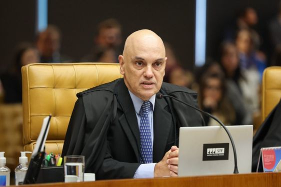 Moraes suspende aplicação da Lei da Dosimetria a pena de condenada por atos de 8 de janeiro