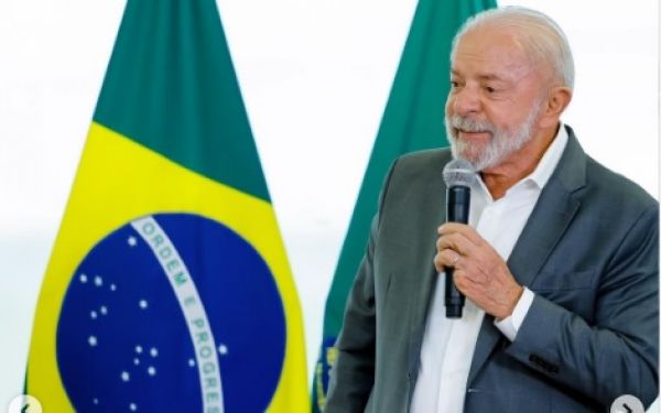 Presidente Lula veta lei que reconhece estágio como experiência profissional