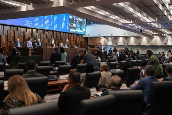 Alerj aprova projeto que prevê criação de banheiros neutros em espaços públicos e privados