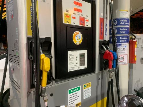Preço do etanol cai em 18 Estados, sobe em 3 e no DF e fica estável em 5 na semana