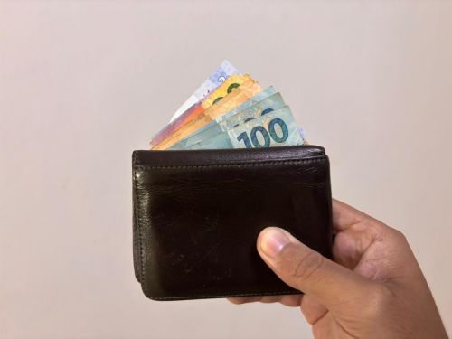 FGTS: trabalhadores já podem sacar até R$ 3,88 bilhões; R$ 10,3 milhões seguem reservados para o Desenrola