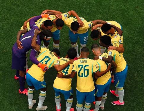 Martinelli salva aos 50 do 2º tempo, Brasil vira sobre o Japão e vai às oitavas da Copa