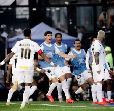 Santos se vale de erros do Vasco e vence em São Januário