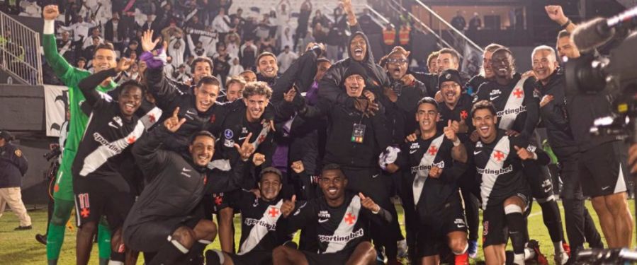 Vasco goleia Olimpia fora de casa e avança na Sudamericana