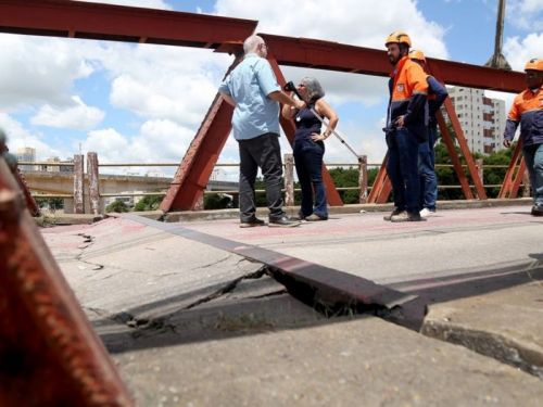 Frederico Paes anuncia conclusão de licitação para obras na Ponte Barcelos Martins