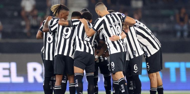 Botafogo recebe o Athletico-PR nesta segunda pelo Brasileirão 