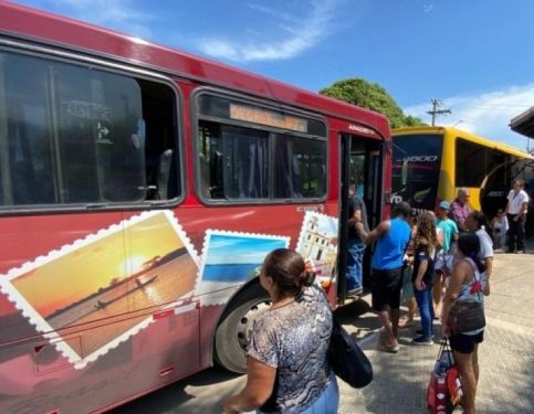 Ônibus gratuitos de SJB têm novos horários e itinerários; veja mudanças