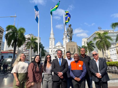 Cerimônia na Praça do Santíssimo Salvador marca o início da Semana da Pátria em Campos