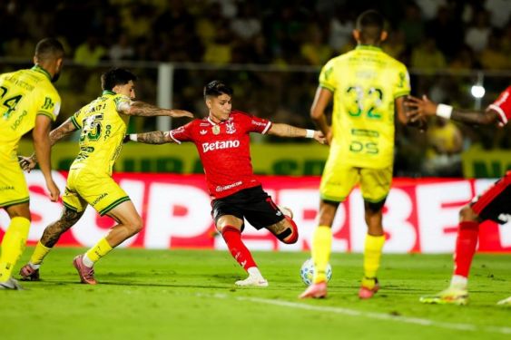 Flamengo x Mirassol: duelo atrasado do Brasileirão acontece nesta quarta 