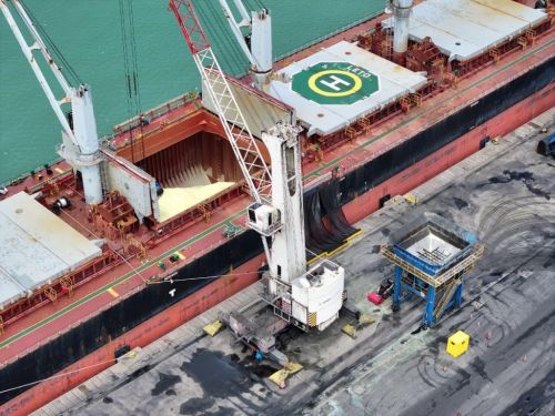 Porto do Açu realiza a primeira importação de enxofre