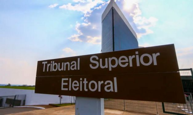 TSE manda retirar do ar publicações de Lula, Janja e deputados com críticas a Flávio Bolsonaro