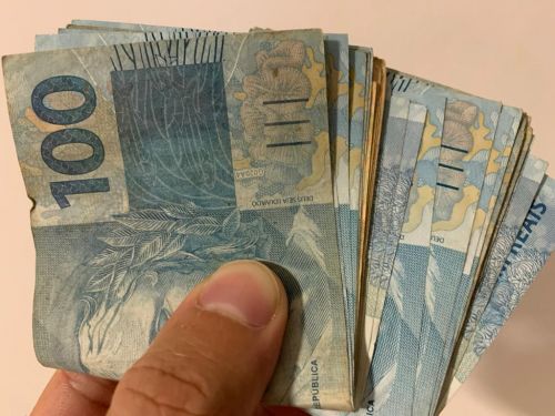 Receita Federal libera consulta ao lote residual do IR; veja quem recebe