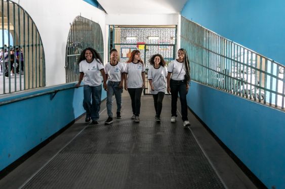 Governo do RJ abre renovação de matrículas para 2027 nesta segunda