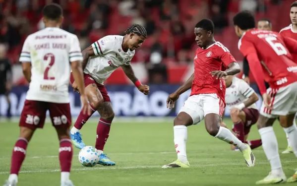 Fluminense encara o Internacional nesta quarta pelo Brasileirão