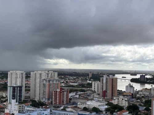 Inmet emite alertas amarelo e laranja de tempestade em várias regiões do Brasil